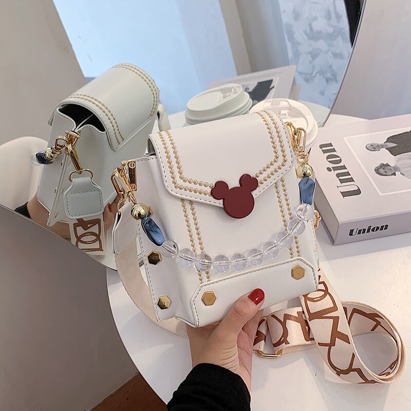 ネット赤い小さなバッグ女性のバッグ2020新しいトレンディなファッション野生のinsシングルショルダー小さな正方形のバッグシンプルなメッセンジャー携帯電話バッグ Tiancai_Wing_Bag0911321