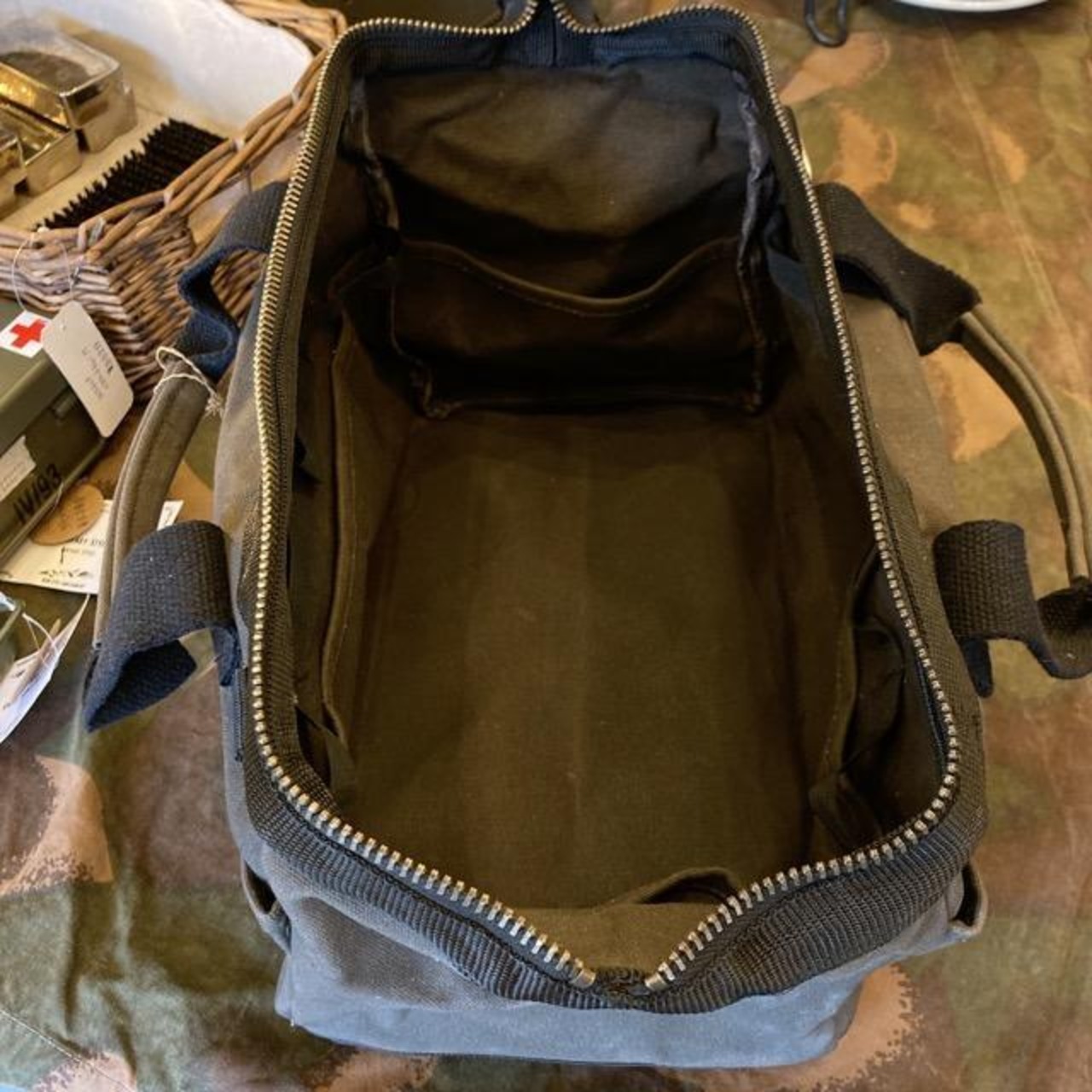 DULTON　ワックスキャンバスツールバッグ　2色　ダルトン　道具入れ　工具入れ　工具バッグ　ガレージ　DIY　