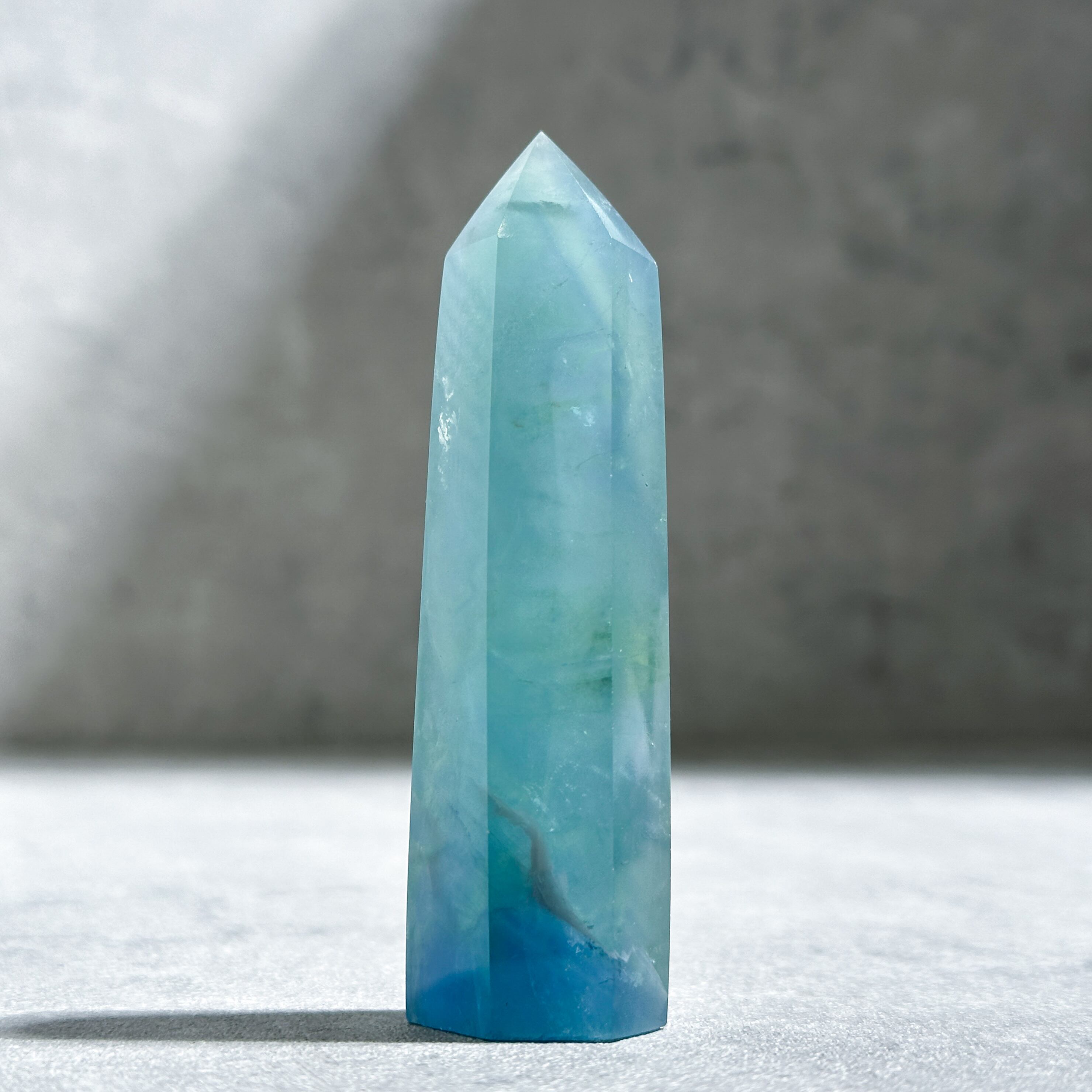 虹◎レインボーフローライト タワー型62◇ Rainbow Fluorite ◇天然石