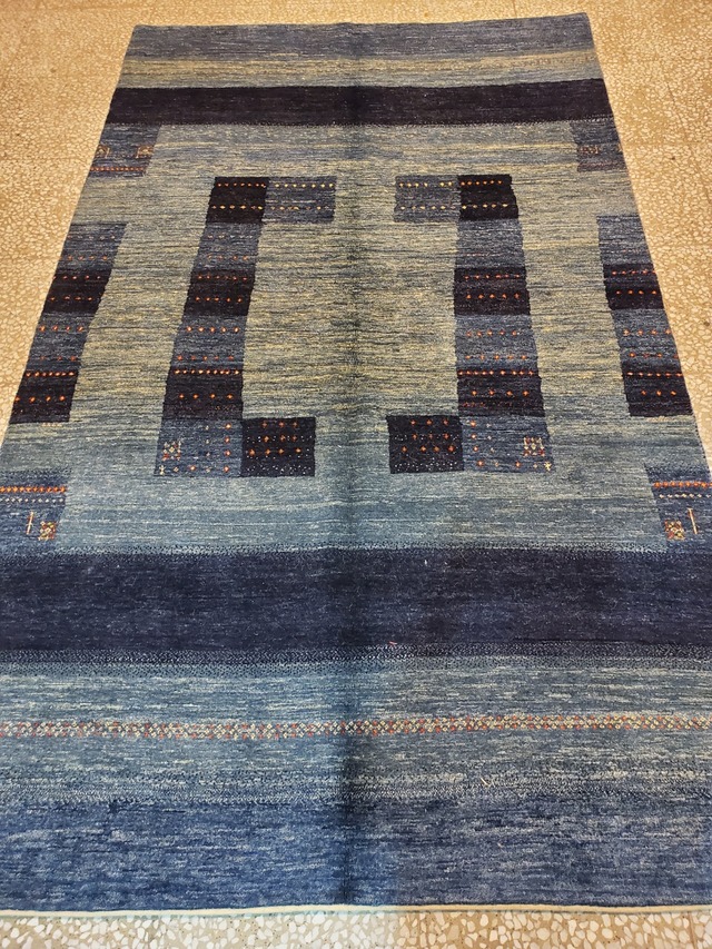 絨毯クエスト41 中編【No.18】Gabbeh Riz blue＆blue  ※現在、こちらの商品はイランに置いてあります。ご希望の方は先ずは在庫のご確認をお願いします。