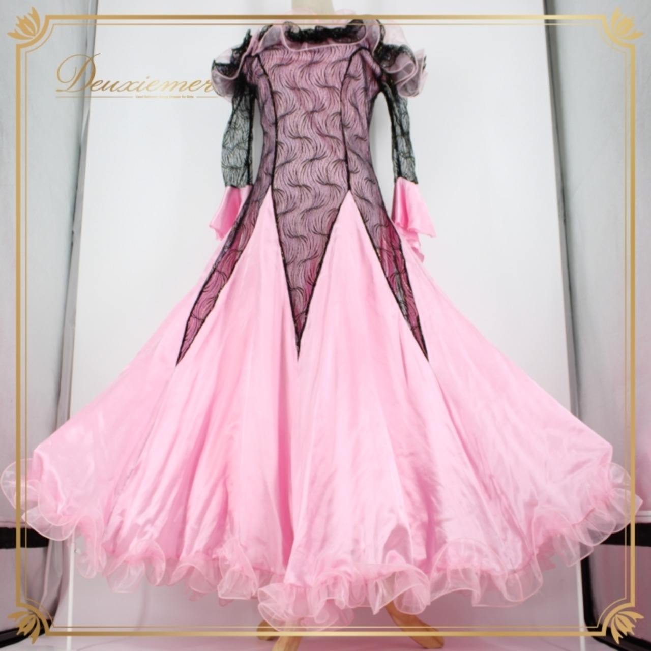 社交ダンス 衣装 スタンダード ドレス ワンピース レッスンウェア パーティ衣装 黒 ピンク系 ブラック系 ICHIOKU イチオク レース フリル シルエット 二重スカート ストレッチ ファスナー おしゃれ 可愛い フェミニン 洗える 軽量 高級感 おすすめ レディース パフォーマンス 用 ドレスアップ かわいい 2023年新作