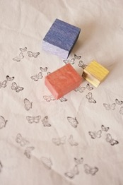 フランス 箱入り 3p 行儀の良い蝶々たちとメランコリーな木製スタンプセット ヴィンテージ