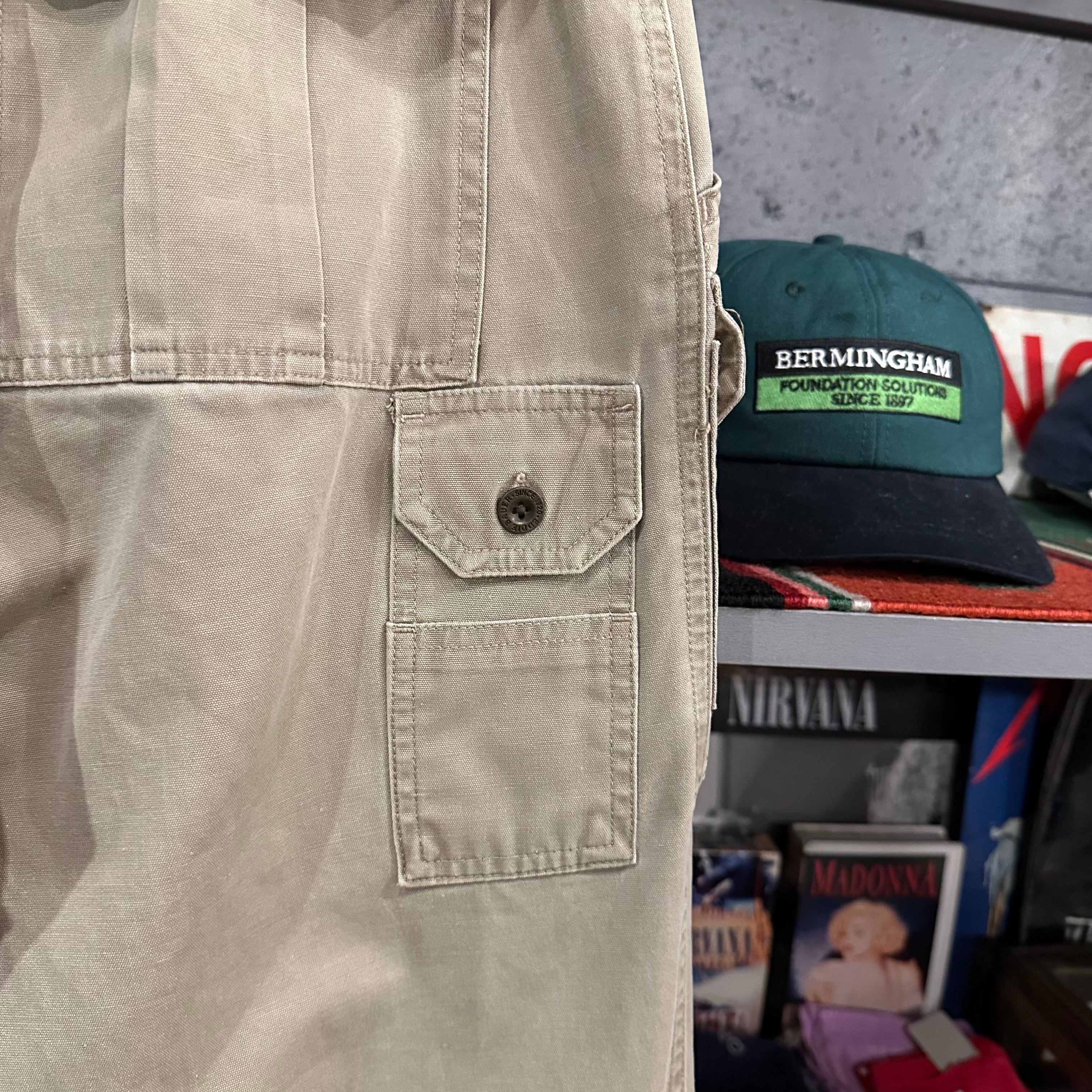 90s Eddie Bauer Bush Chino Pants | VOSTOK 90s Eddie Bauer Bush Chino Pants | VOSTOK