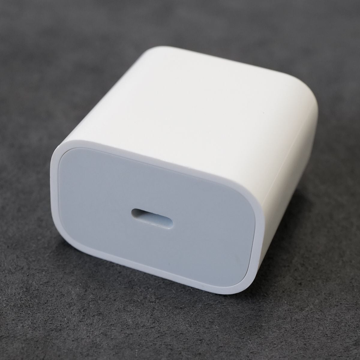 Apple 純正 20W USB-C電源アダプタ USED美品 A2305 MWVV3AM/A アップル