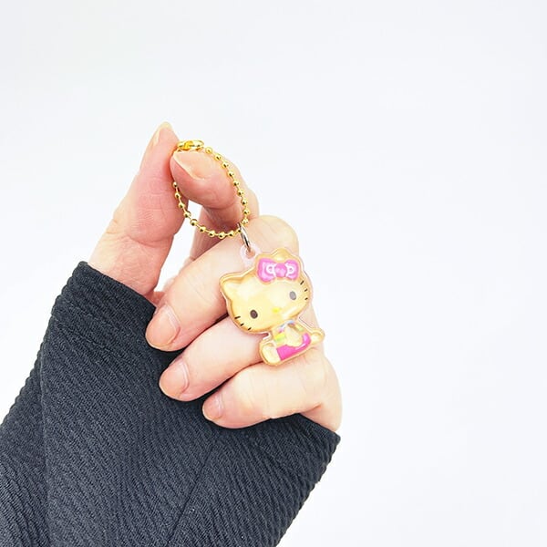 サンリオ 日焼け ハローキティ ぷっくりったいプチボールチェーン