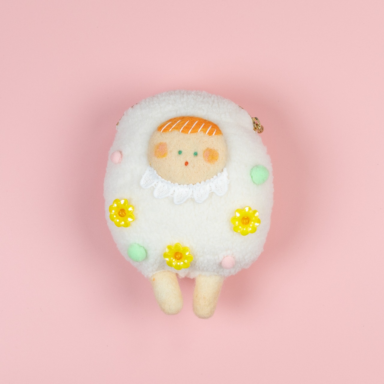 < moë > mof pouch - white