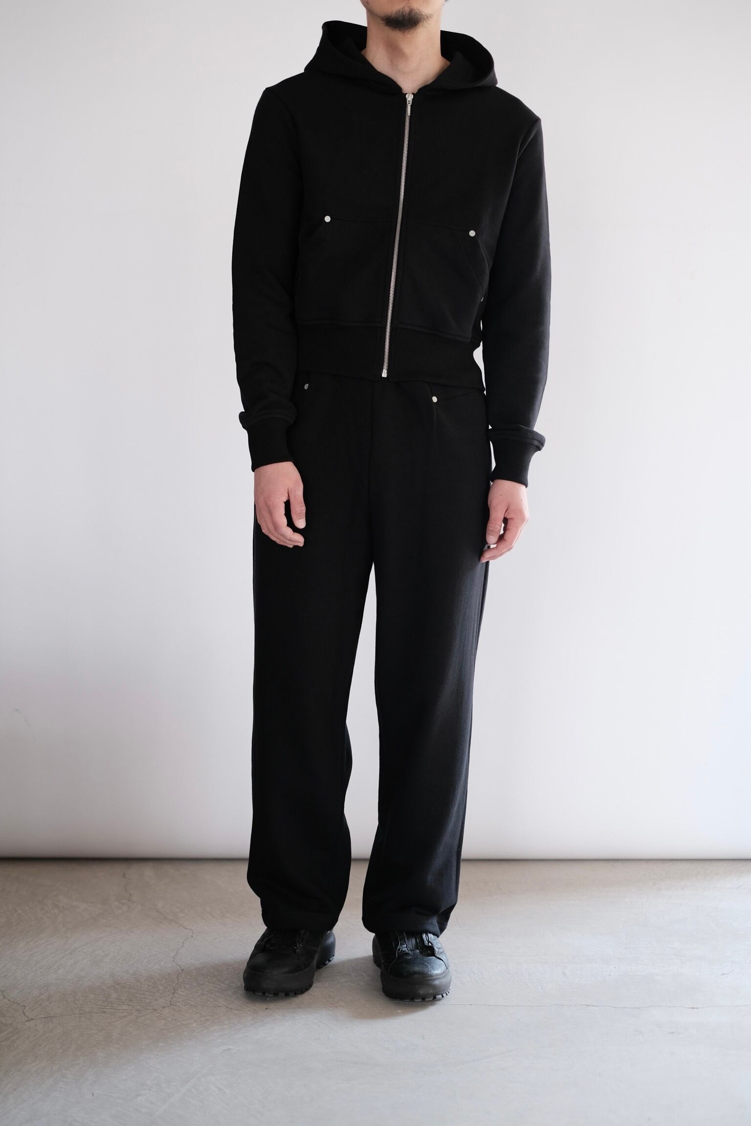 OMAR AFRIDI / RIVETED ZIP HOODIE | LIVING