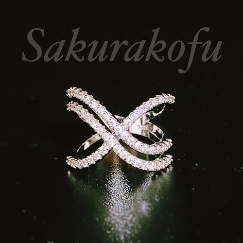 D072 送料無料☆即納 レディース 指輪 ゴージャス ウェーブ クロス 人気 リング