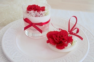 会えない時こそ感謝の気持ちを送ろう!いい香りの“カーネーショングラスサシェ”