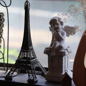 置物　エンジェル　お庭に置く　玄関に置く　オブジェ　シャビーシック　オシャレ