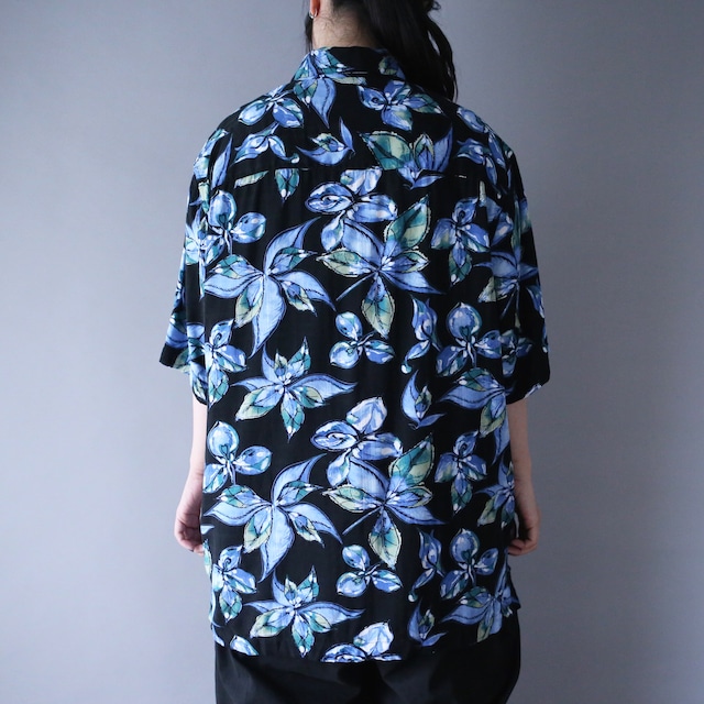 beautiful blue flower full pattern loose silhouette h/s shirt