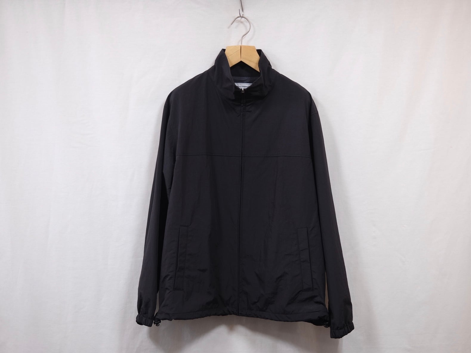 【black】UNIVERSAL PRODUCTS TRACK JACKET