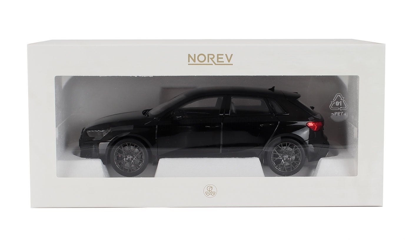 ミニカー 1/18 アウディ A3 ワゴン ノレブ NOREV 1/18 AUDI A3 RS3