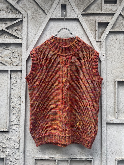 "DDP" knit vest