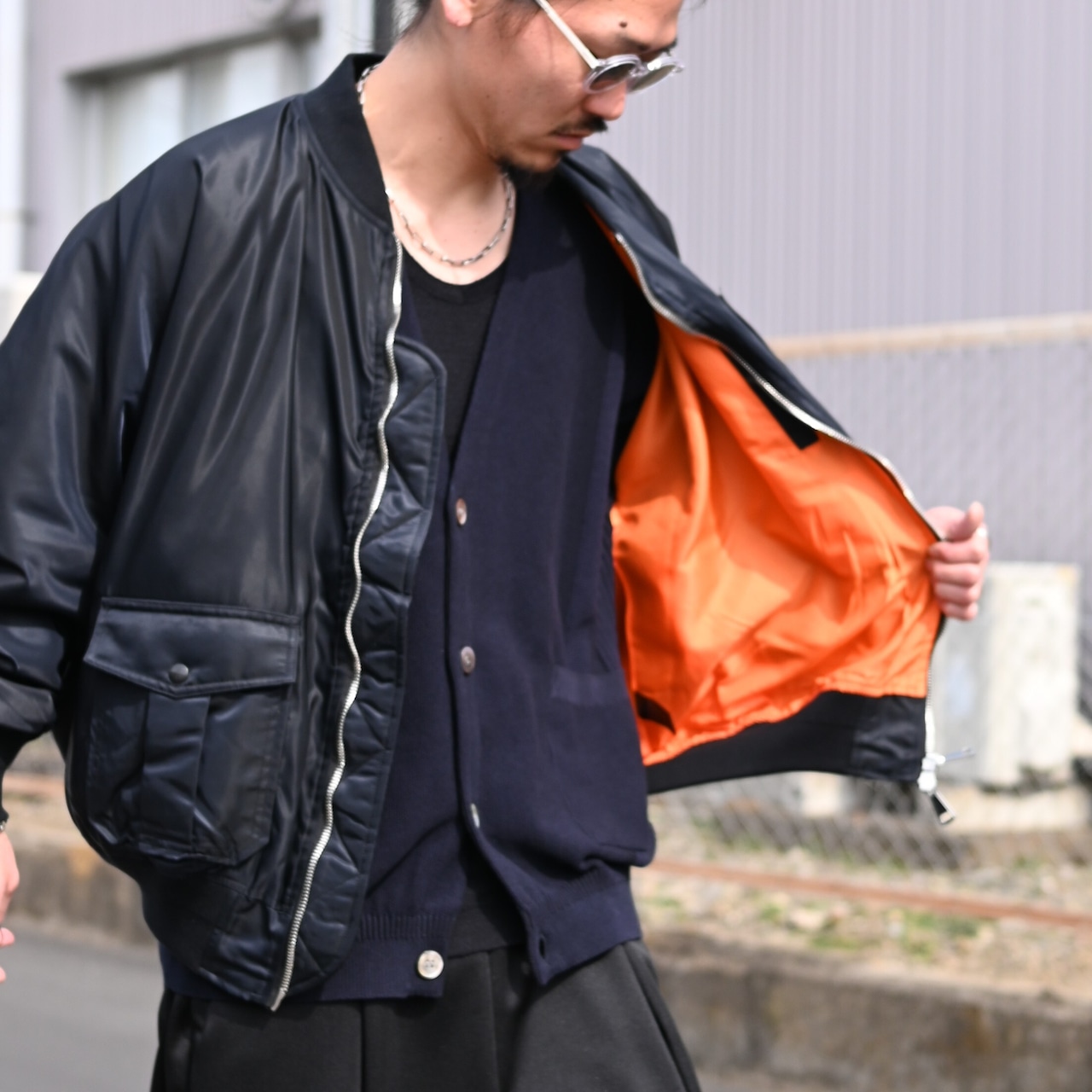 Leh(レー)Bonber Jacket、YASHIKI(ヤシキ)カーディガンコーディネート
