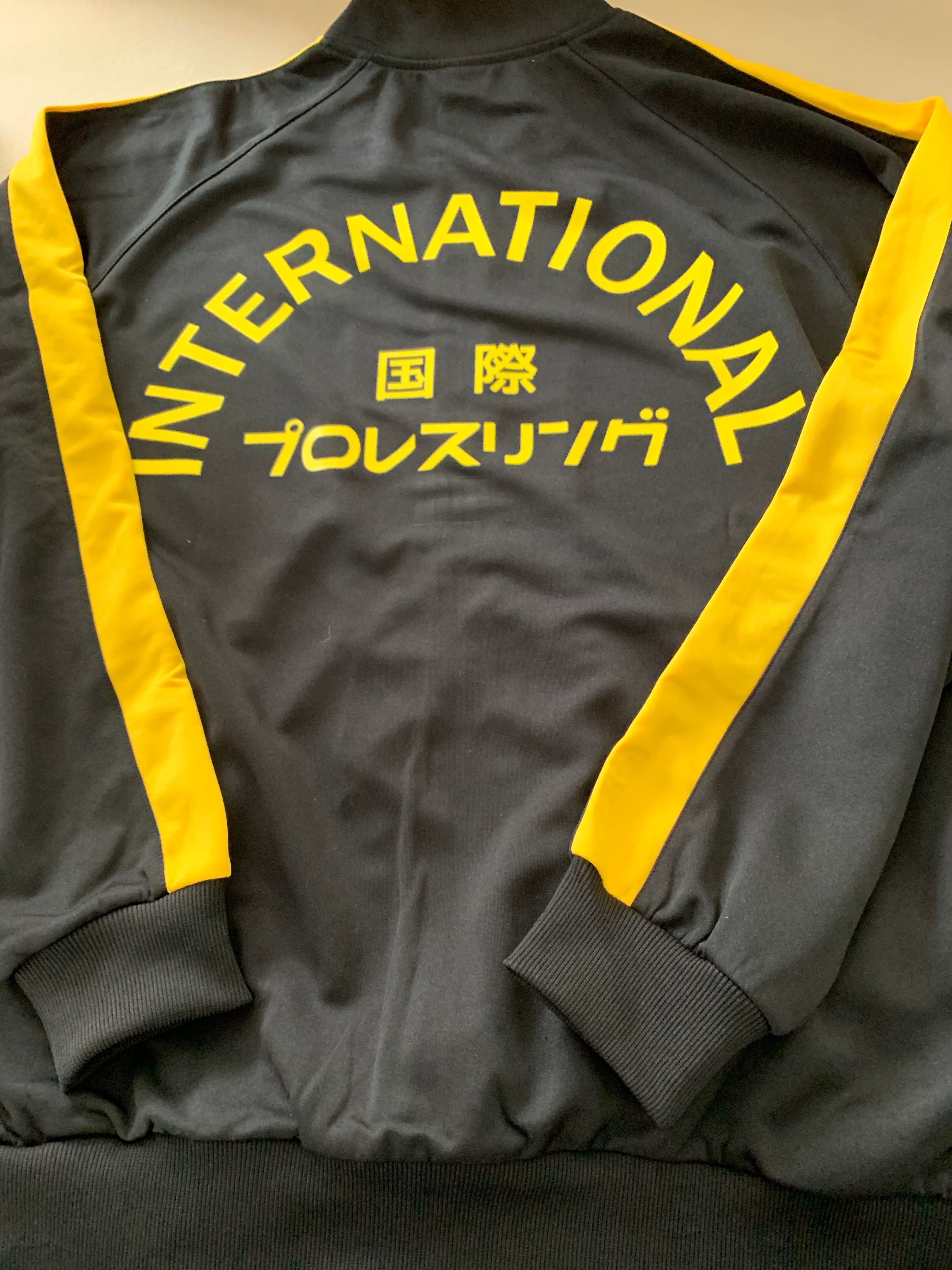 国際プロレス&キャピタルコラボ ブラック レトロジャージ上着 国際プロレス&キャピタルコラボ ブラック レトロジャージ上着
