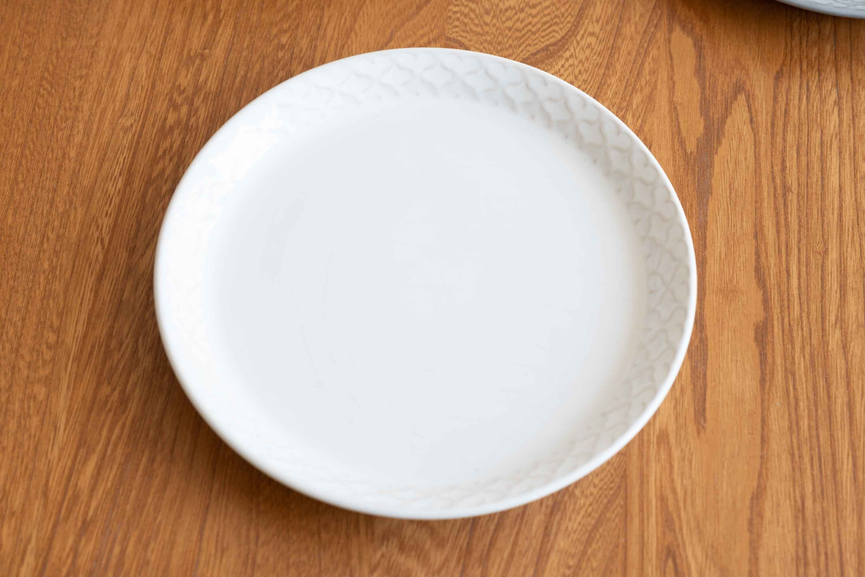 Jens.H.Quistgaard Cordialパターン ケーキプレート 限定色ホワイト 直径16.5㌢