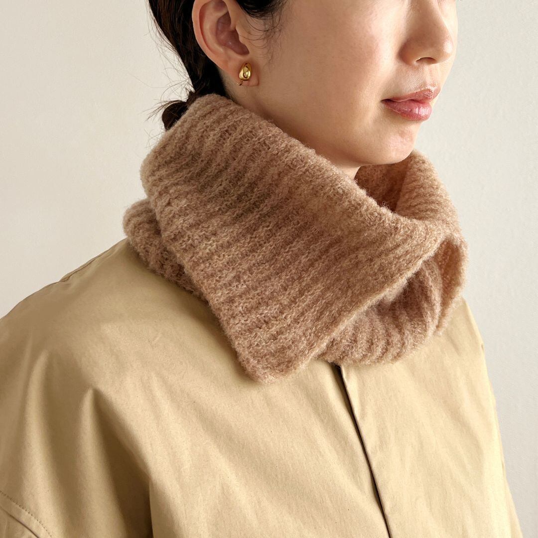 pas de calais ウールスヌード ベージュ　新品未使用 pas de calais ウールスヌード ベージュ 新品未使用 NECKABLE ウール