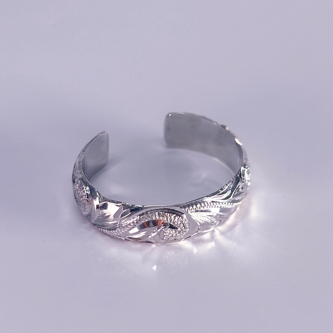 Hawaiian Ring-Scroll-