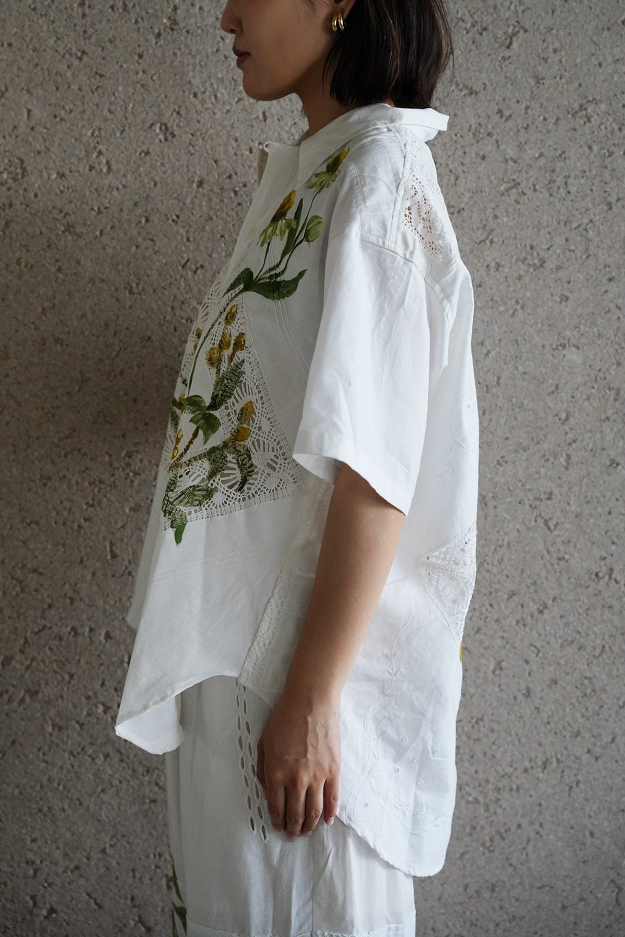 lace open collar shirt backcherry