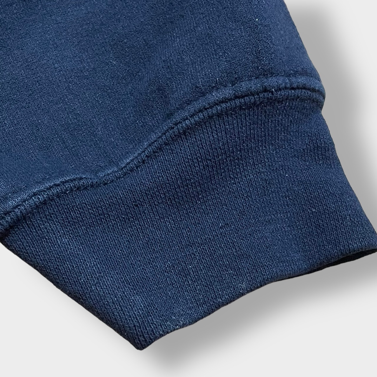 GILDAN ワンポイント ロゴ ワッペン パーカー プルオーバー スウェット フーディー L ネイビー HEAVYWEIGHT ヘビーウェイト ギルダン us古着