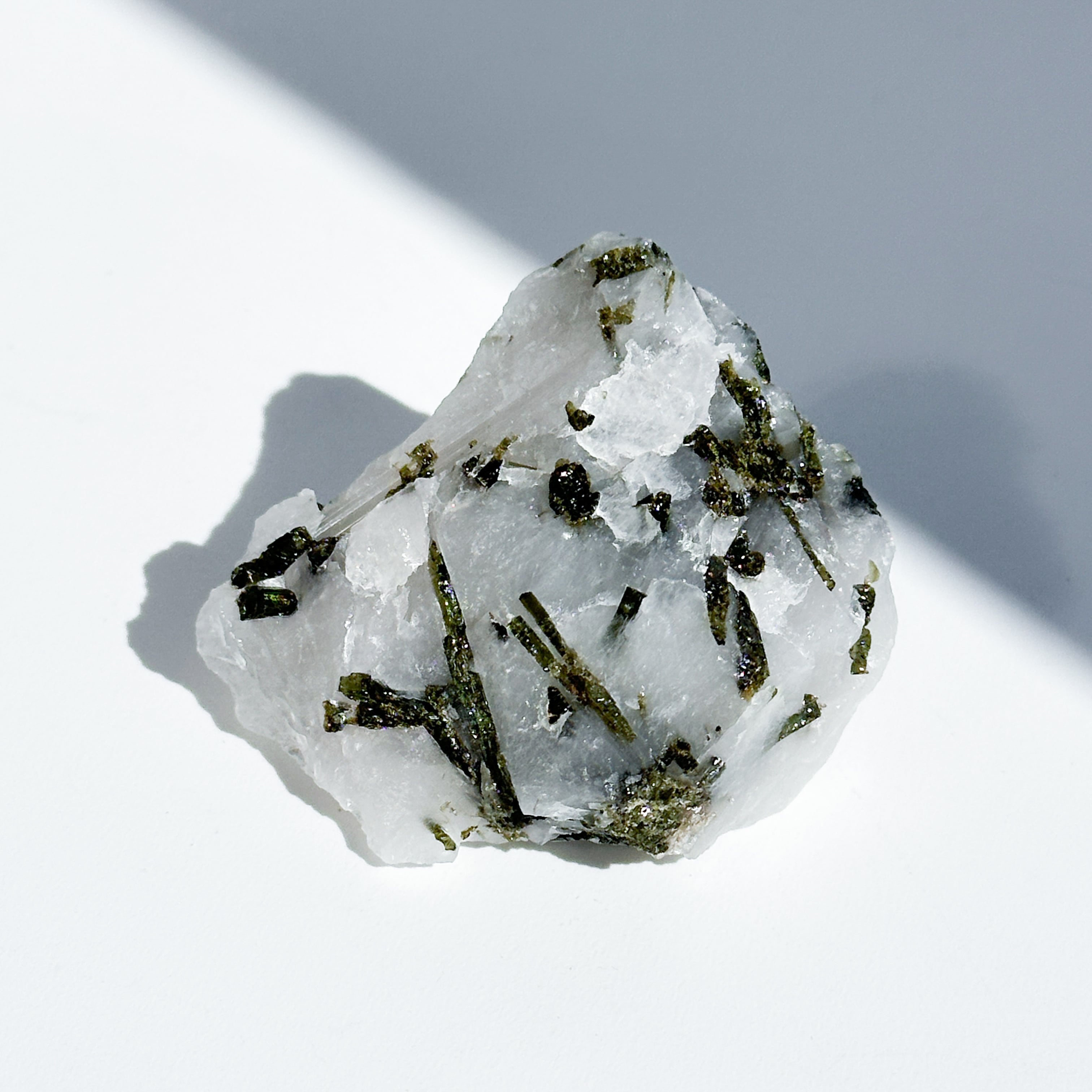ミナスジェライス産グリーントルマリン 原石 25◇ Green Tourmaline