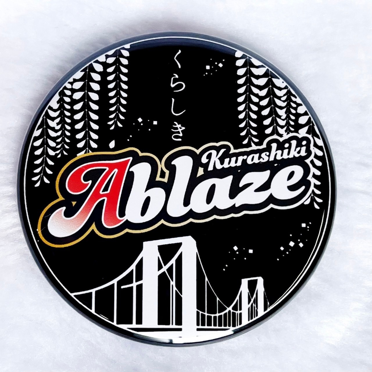 缶バッチ（黒）　<Tin badge (black)　>