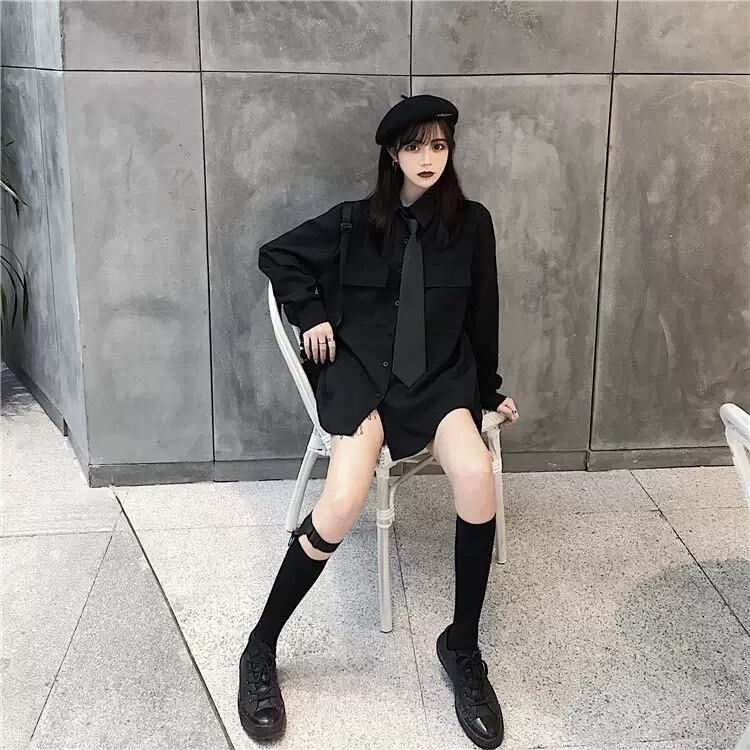 Coolにイメチェン 大人な雰囲気 オールブラック シャツ ネクタイ 2点セット ポケット付き マルチカラー スクールガール メンズライク ラウンドカット ダボかわ ワイシャツ ハンサム女子 韓国ストリート モノトーン Lamitte Deco トレンド 韓国ファッション ショップ Coolにイメチェン 大人な雰囲気 オールブラック シャツ ネクタイ 2点セット ポケット付き マルチカラー スクールガール メンズライク ラウンドカット ダボかわ ワイシャツ ハンサム女子 韓国ストリート モノトーン Lamitte Deco トレンド 韓国ファッション ショップ