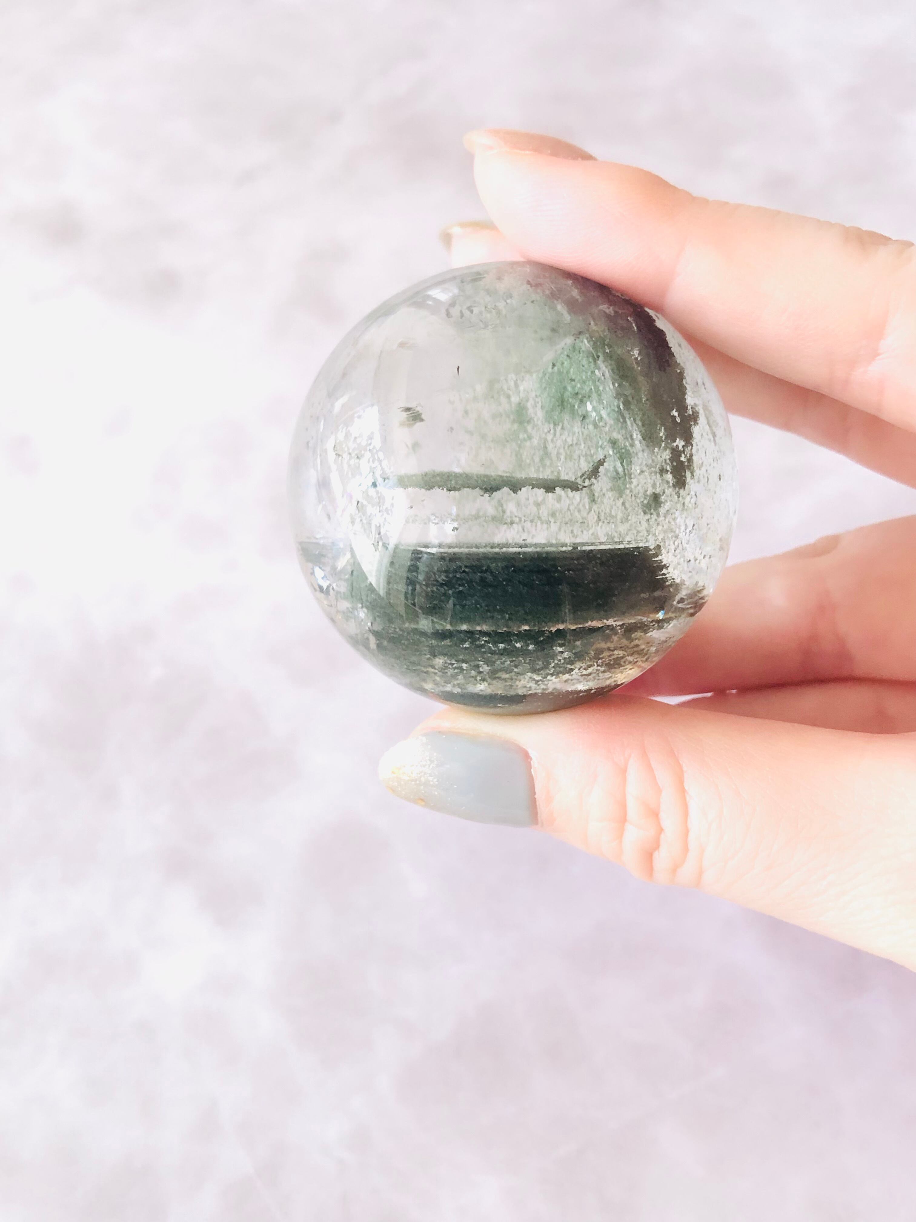 財運・仕事運アップの石！ガーデンクォーツ丸玉(48mm) | 虹色の星