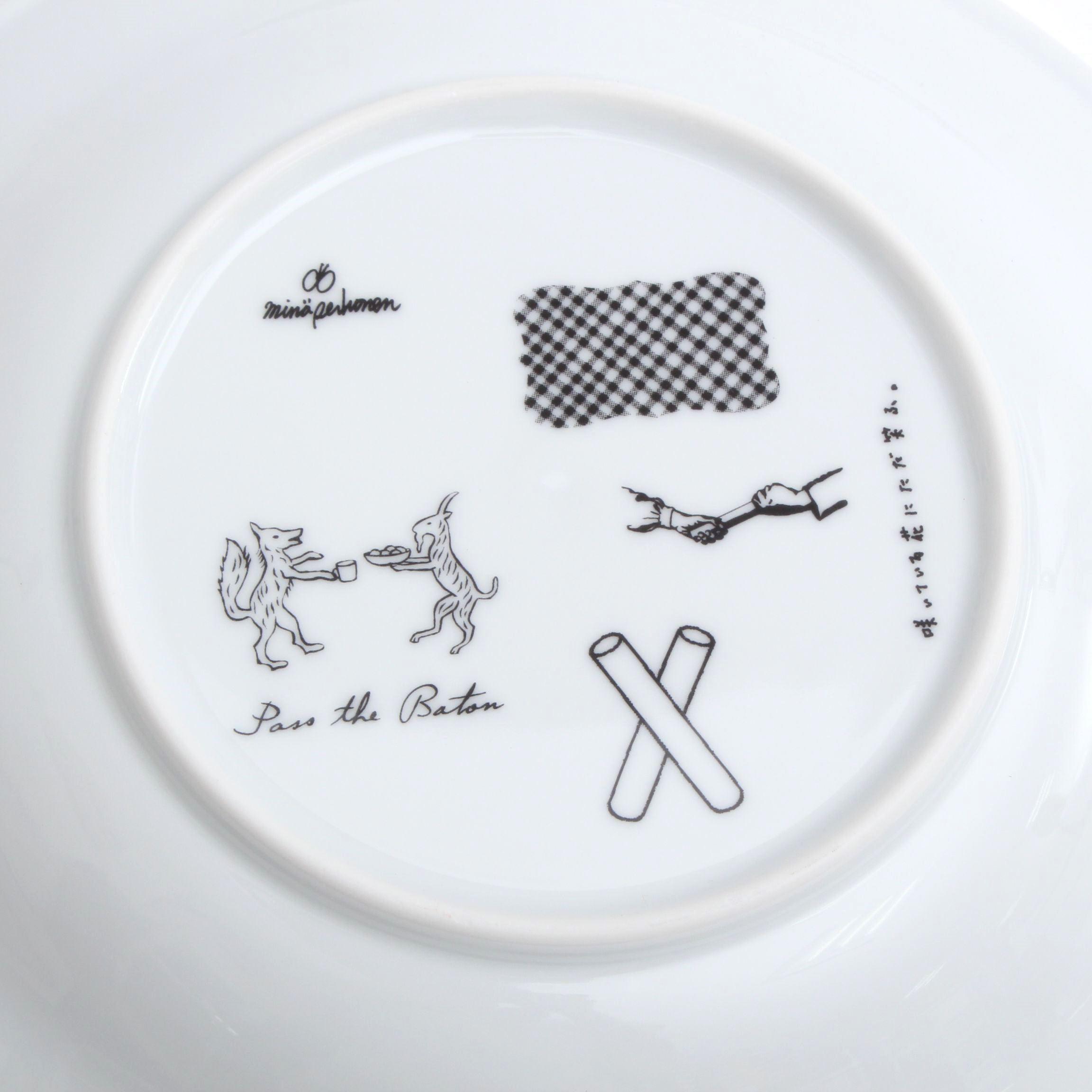 ミナペルホネンRemake Deep Plate 「咲いている花にただ笑ふ」4枚 ミナペルホネンRemake Deep Plate 「咲いている花にただ笑ふ」4枚 minä