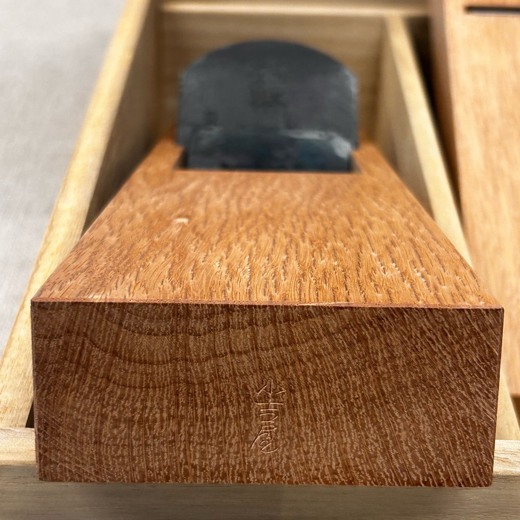 利作特注品】水野清介作 赤樫 鉋六選・総磨 木目槍鉋・特注かぶせ桐箱
