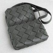 ボッテガヴェネタ ディアゴ スモール ショルダーバッグ カーキ グリーン レザー