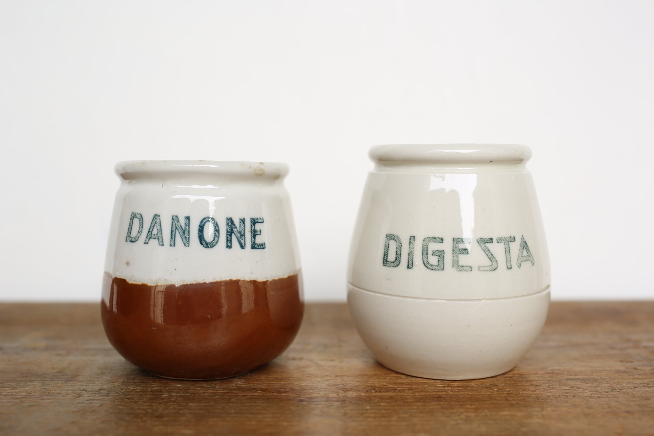フランス アンティーク 『DANONE』ダノン 陶器製 ヨーグルトポット N