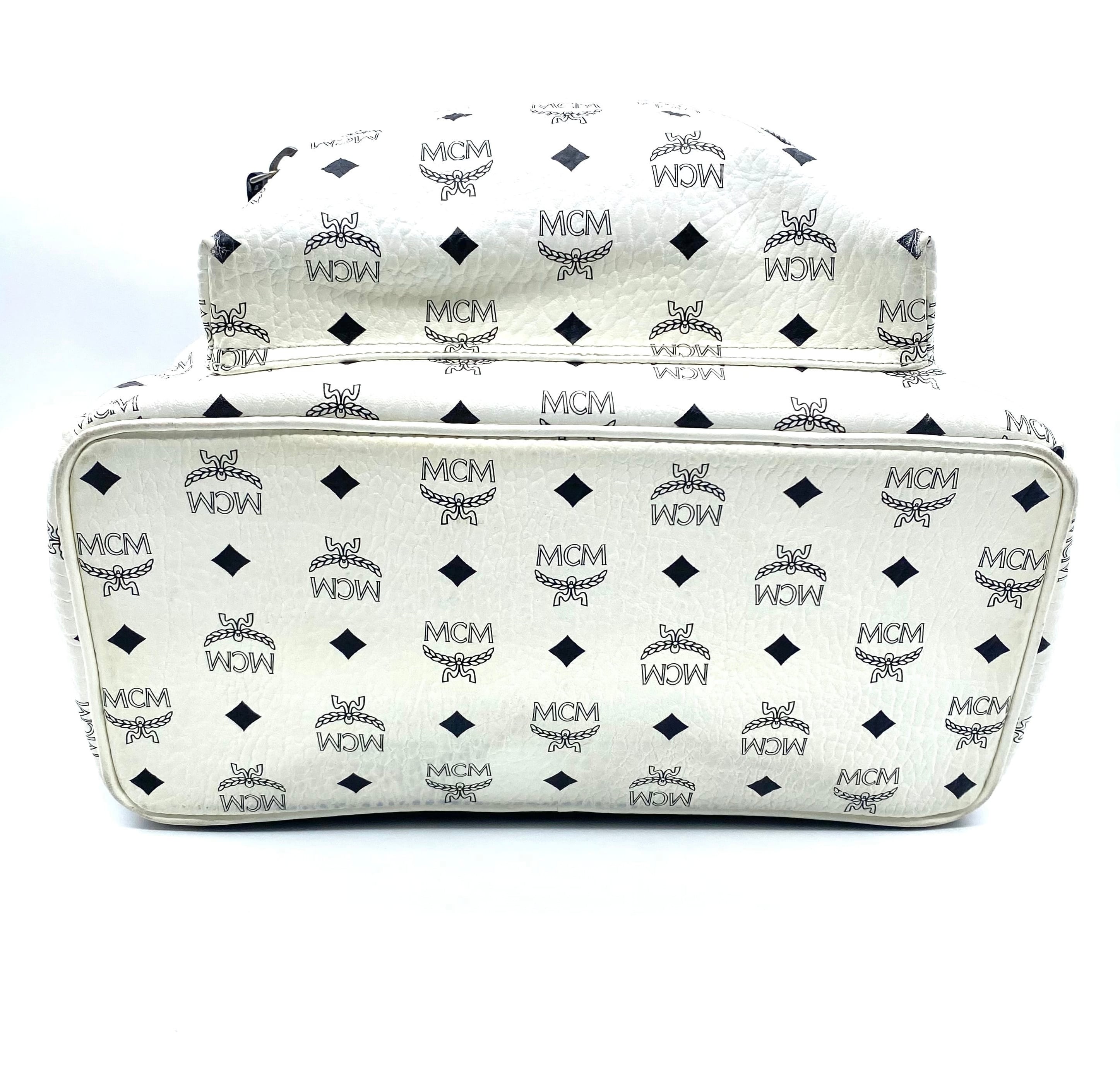 MCM エムシーエム ベルトバッグ ボディバッグ ヴィセトス柄 ホワイト 希少 MCM Visetos Backpack White Medium / エムシーエム ヴィセトス バック