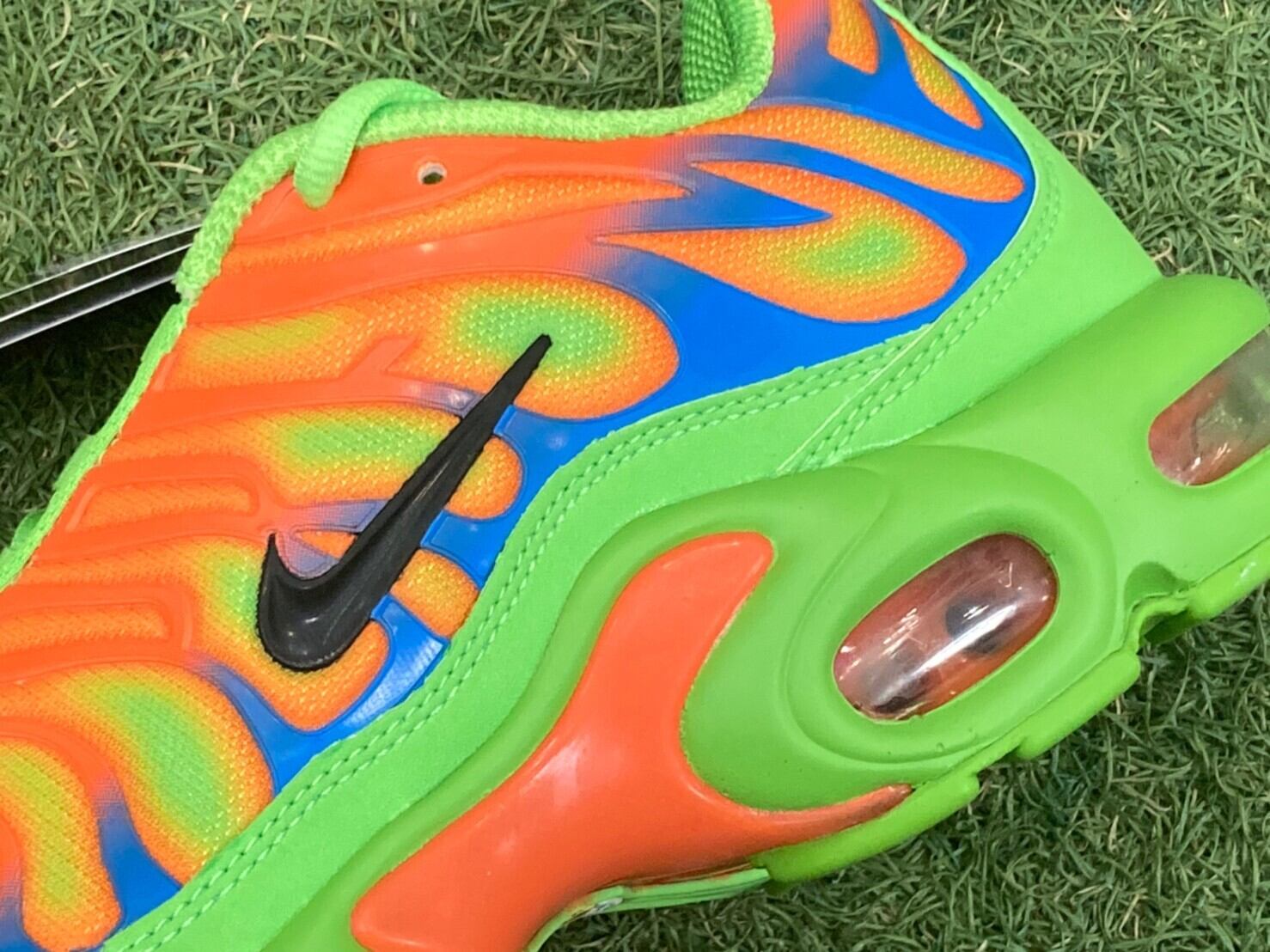 Supreme × NIKE AIR MAX PLUS GREEN DA1472-300 27.5cm 85549 | BRAND  