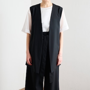 tous les deux ensemble トゥレドゥ  アンサンブル　サマーウールロングジレ　 black