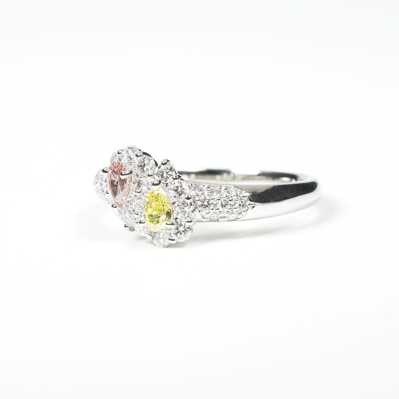 ペアシェイプ ピンク&イエローダイヤモンド リング pt900 / 0.121ct / 0.140ct