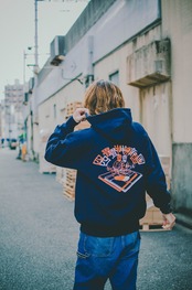 四畳半帝国Hoodie-blurred　紺