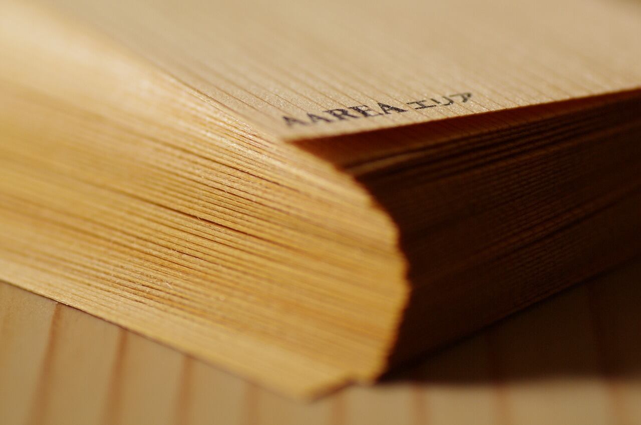 伝統工芸品◆天然魚梁瀬杉　名刺用紙◆103枚◆箱入り 伝統工芸品◇天然魚梁瀬杉 名刺用紙◇103枚◇箱入り