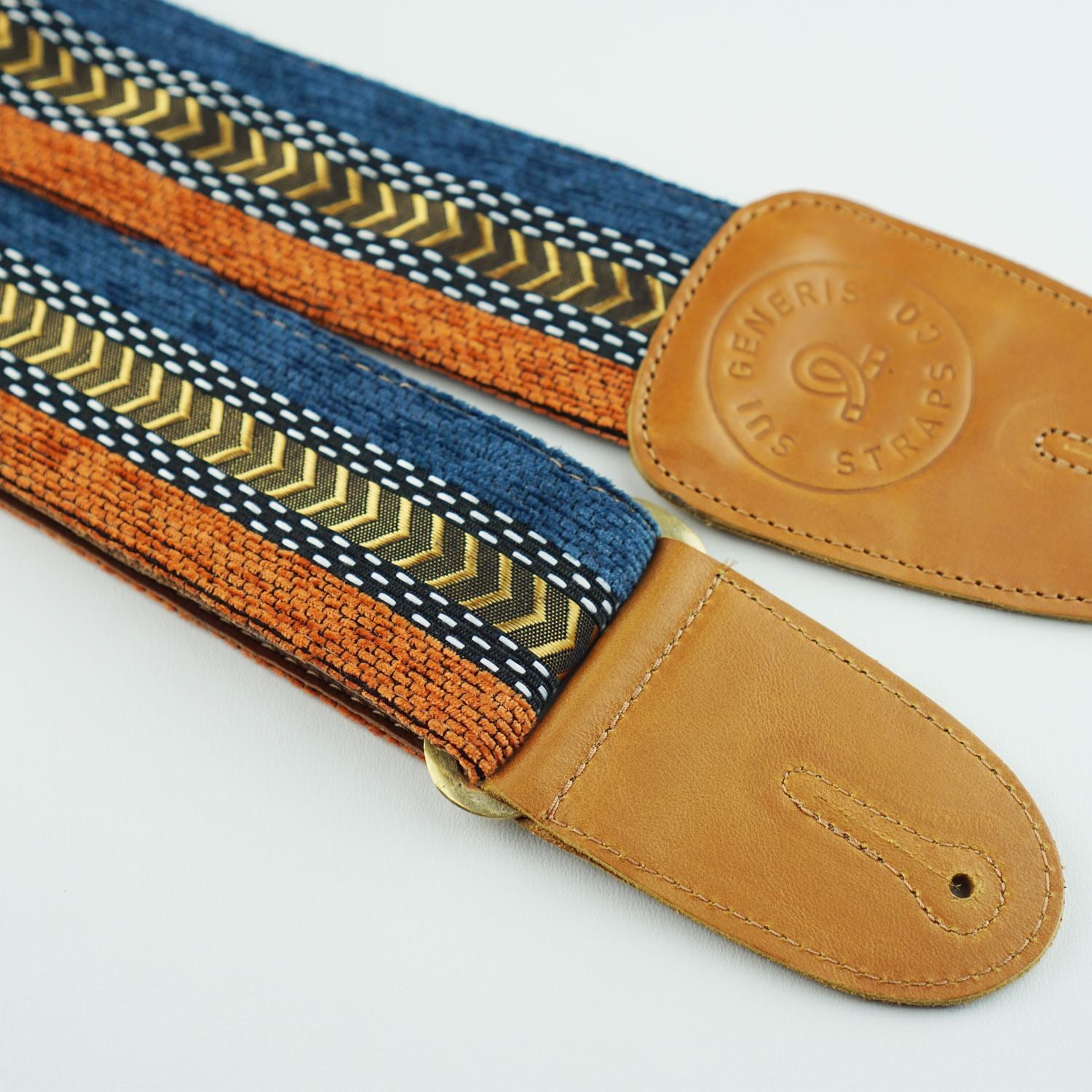 Sui Generis Straps 