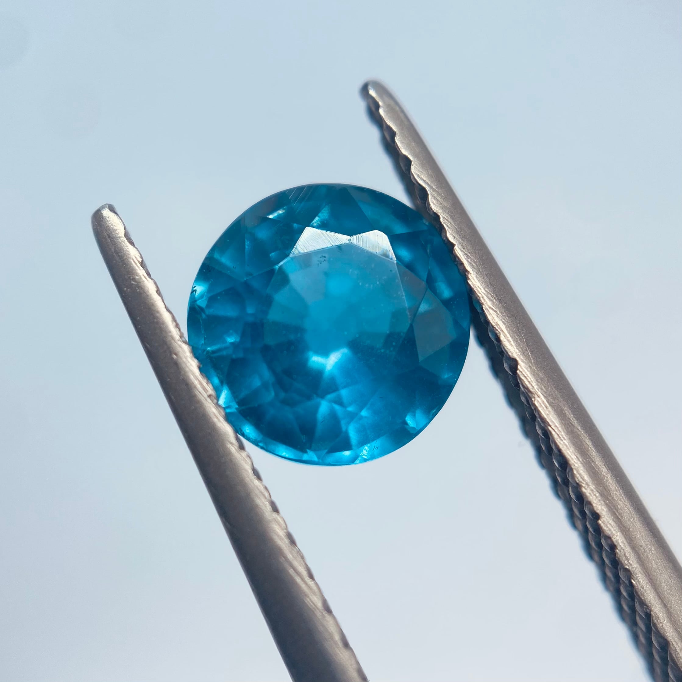 オーシャンブルーのカイヤナイト