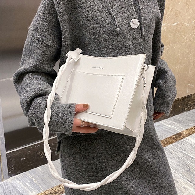 レッドスタイルショルダーバッグ メッセンジャーバッグ 手作りハンドバック4631158668