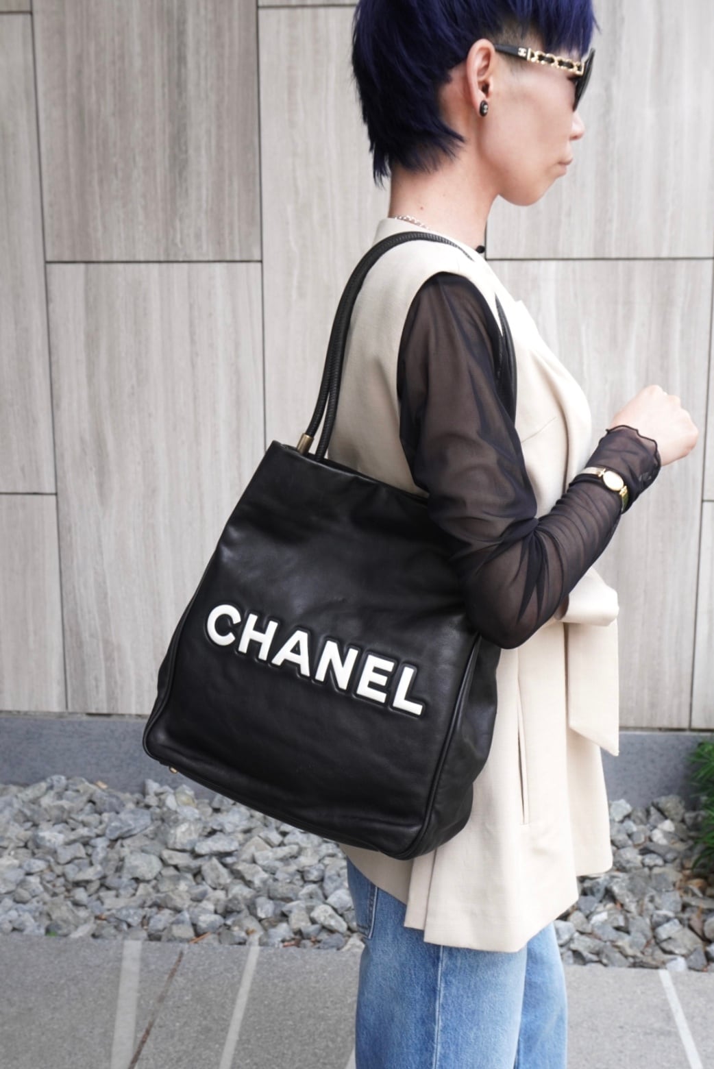 CHANEL トートバッグ ブラック ホワイト CHANEL シャネル トートバッグ ブラック ホワイト カメリア ロゴ