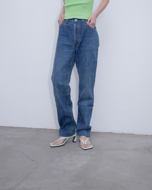 1990s Levi's - straight blue jeans