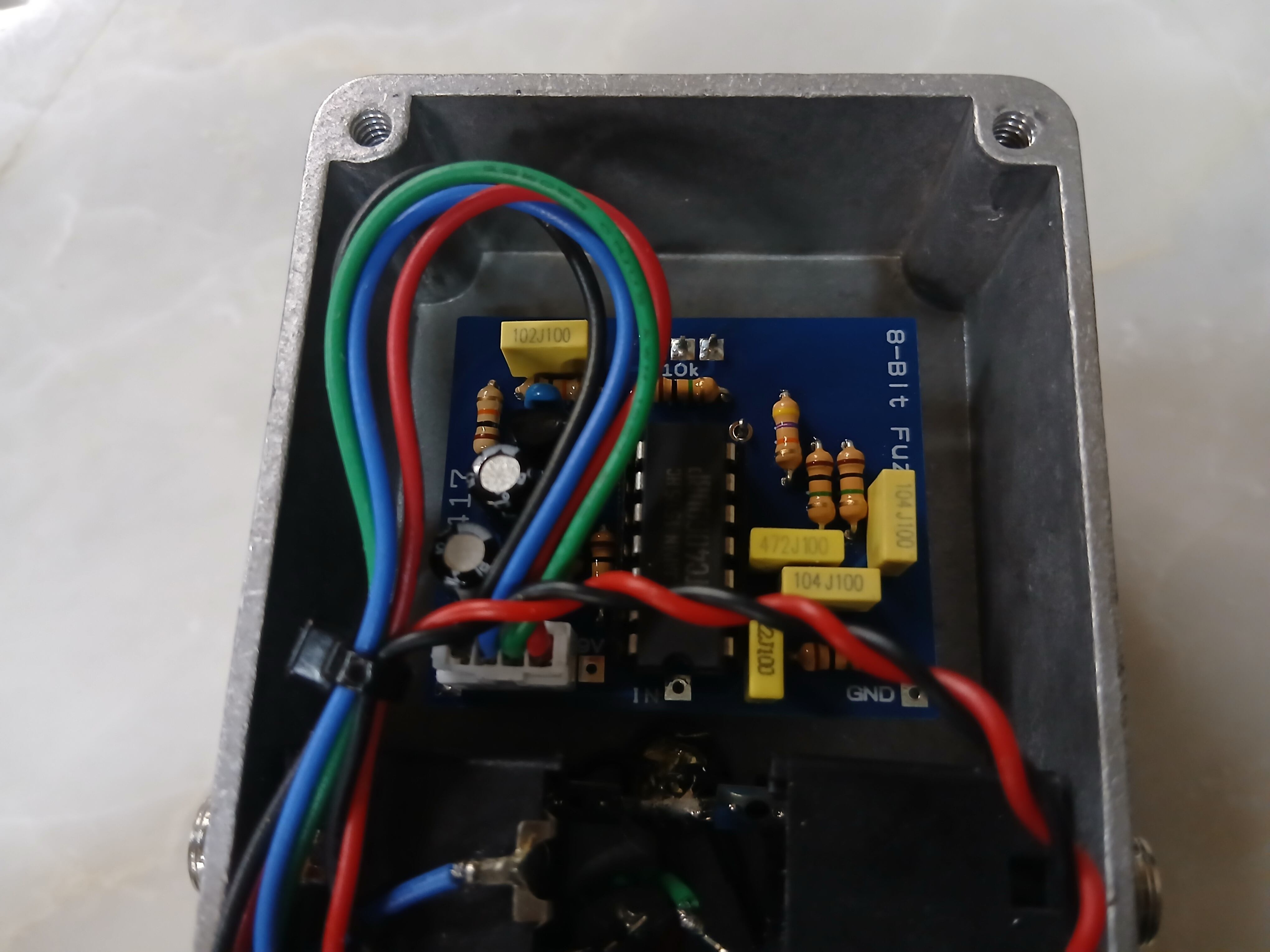 PEDAL FREAKS 8 Bit Fuzz 完成品 | PEDAL FREAKS