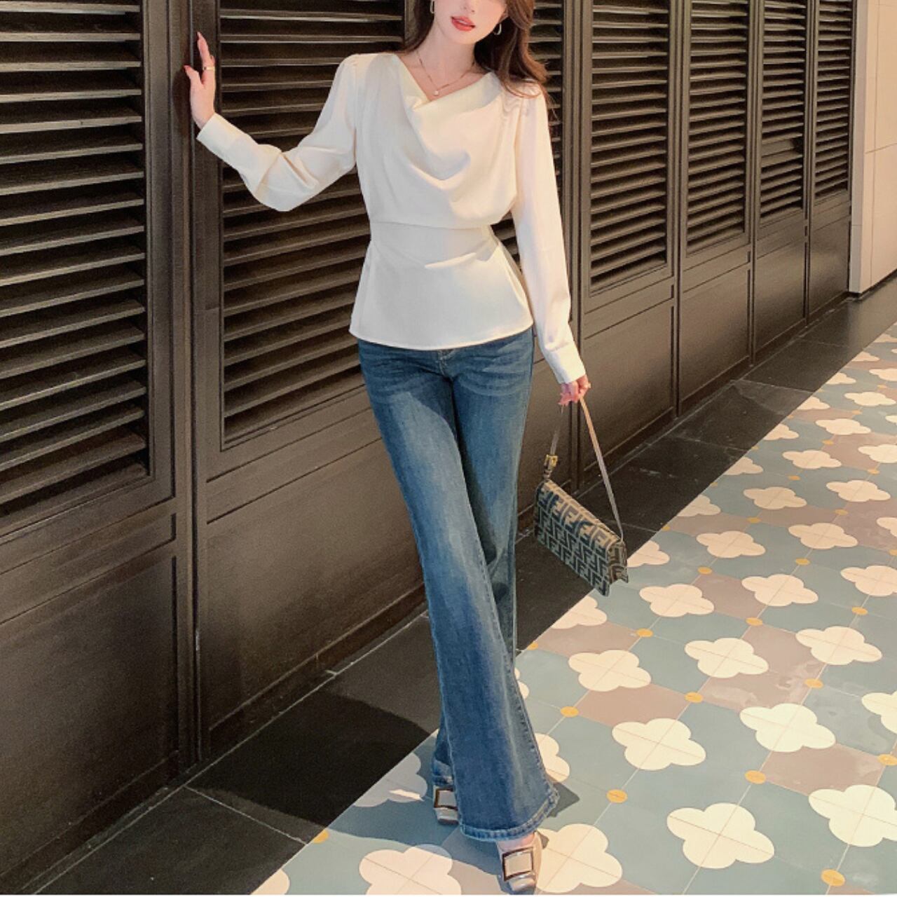 ドレープネック ペプラムブラウス T159