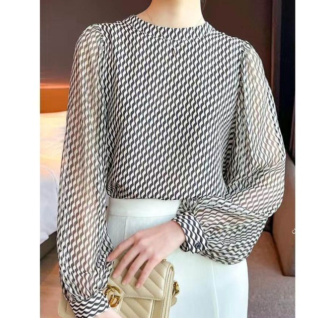 Balloon SleeveStandard Length Blouse L00921