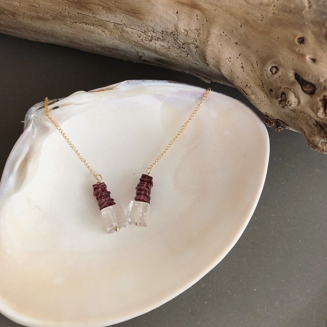 ルチルクォーツとガーネットのチェーンピアス
