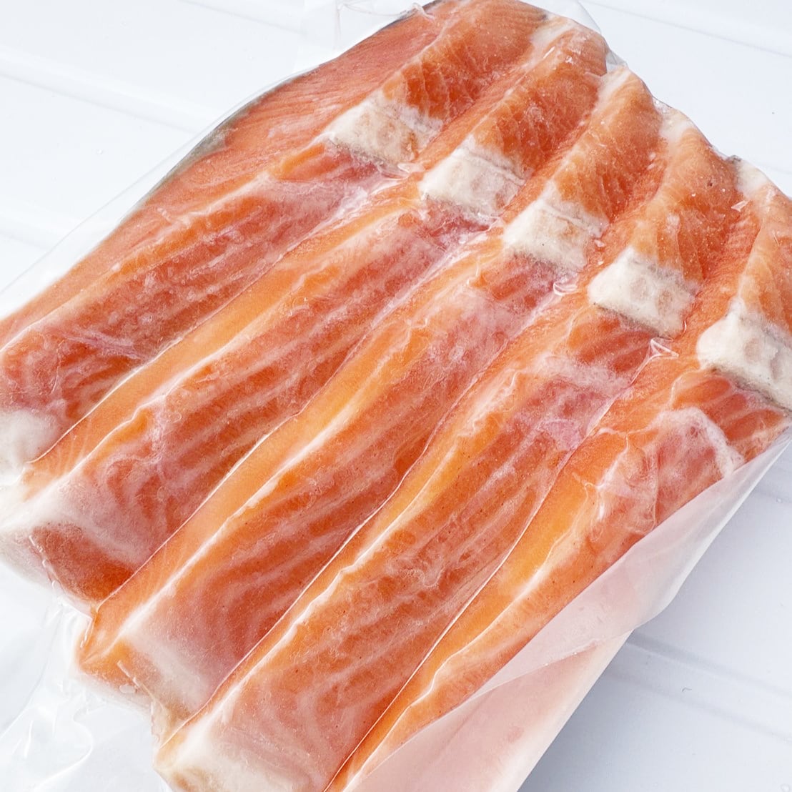 1切身300円！極上プレミアム鮭-海の恵み-(100gx50切れセット) | 片岡