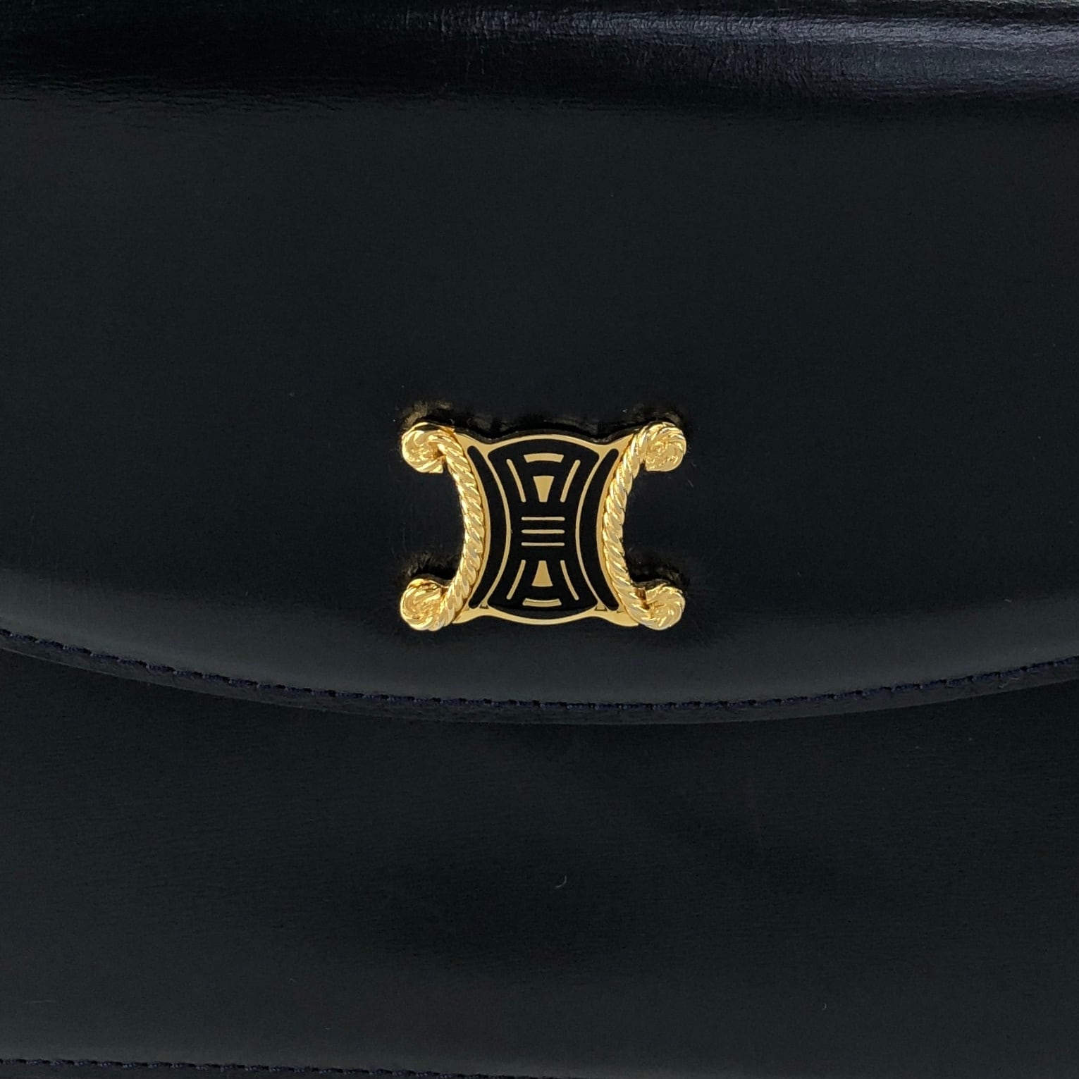 CELINE セリーヌ ショルダーバッグ ブラック トリオンフ レザー